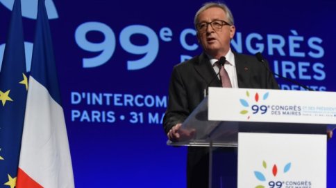 Juncker_mayors_congress_Paris_CREDITEuropean-Union